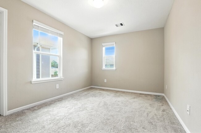 Building Photo - 8618 Cedar Plains Ln