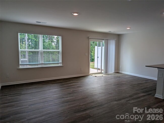 Building Photo - 5132 Hyrule Dr