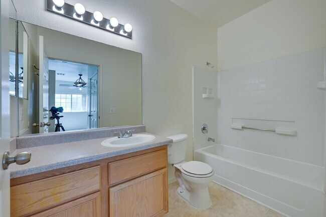 Building Photo - NE Near Nellis! Gated! Community Pool, Spa...