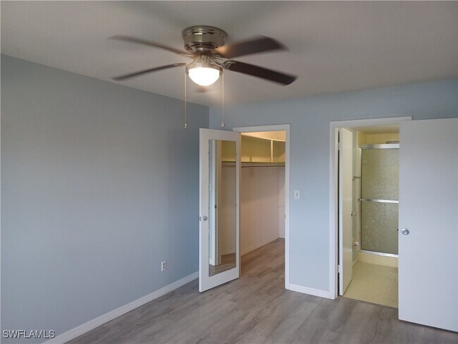 Primary Photo - 1915 W Lakeview Blvd