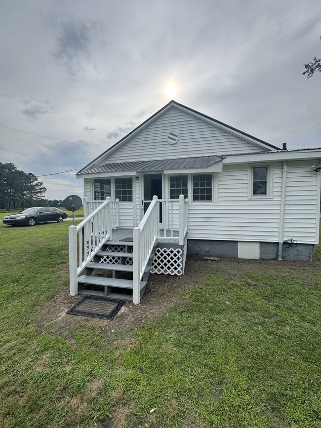 Building Photo - 1495 Eli Bowen Rd
