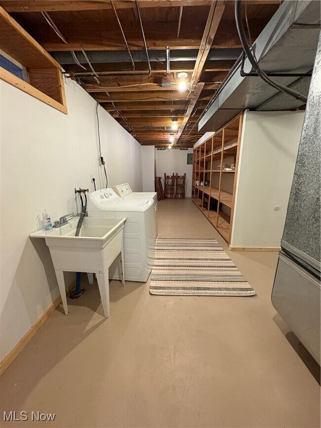 Building Photo - 6884 Slippery Rock Dr