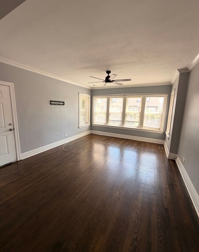 Building Photo - 1220 S 59th Ct