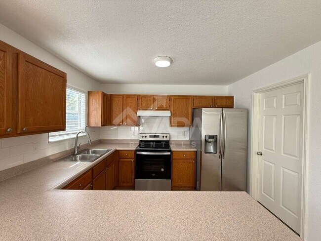 Building Photo - 4915 Brazoswood