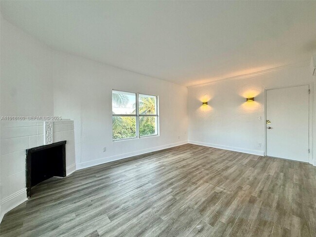 Building Photo - 4035 Meridian Ave