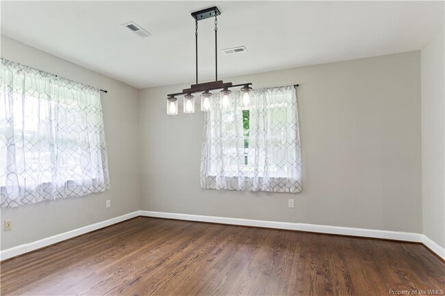 Building Photo - 20 Atkins Ln