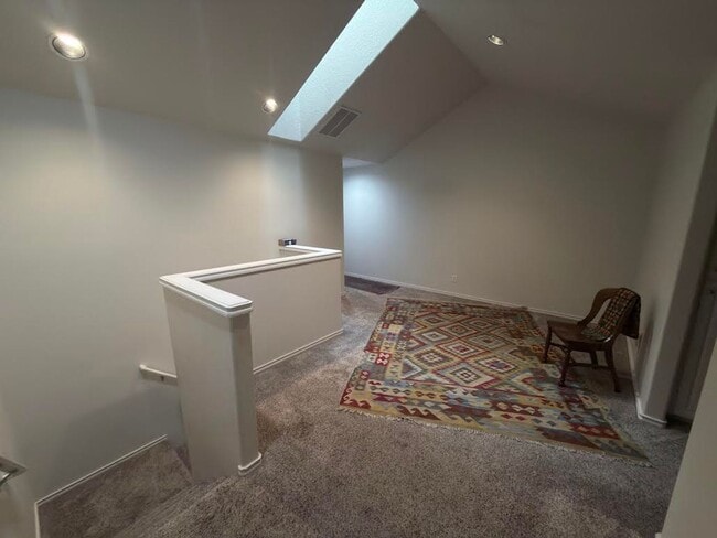 Building Photo - Beautiful Townhome Available in Prestigious Arbor Woods at Murrayhill