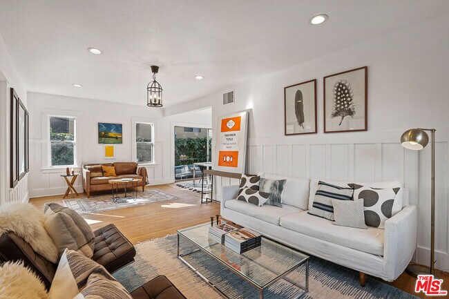 Building Photo - 2217 Scott Ave