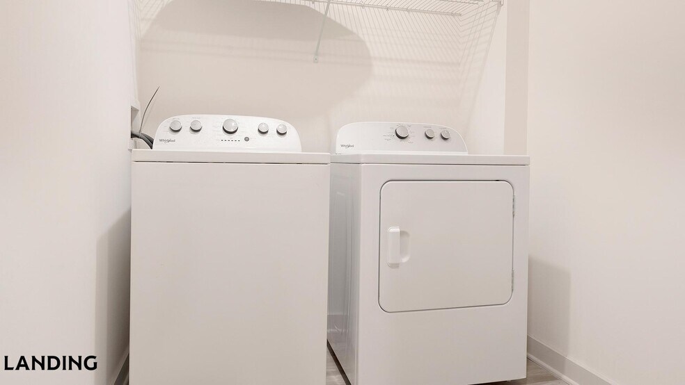 Building Photo - 6000 Front St