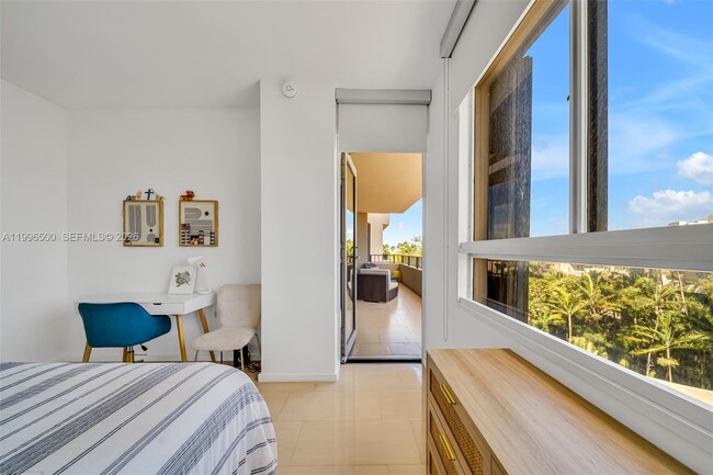 Building Photo - 151 Crandon Blvd