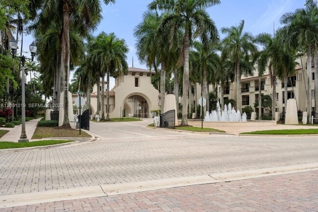 Building Photo - 2900 NW 125th Ave