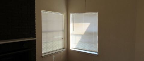 Building Photo - 2636 Clayton Oaks Dr