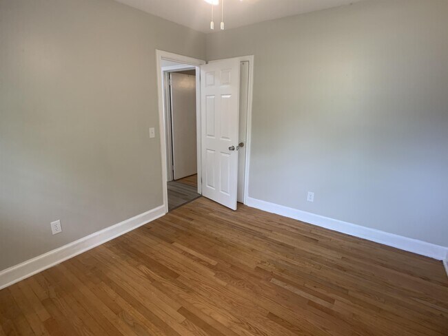 Building Photo - 1714 McHenry Ave