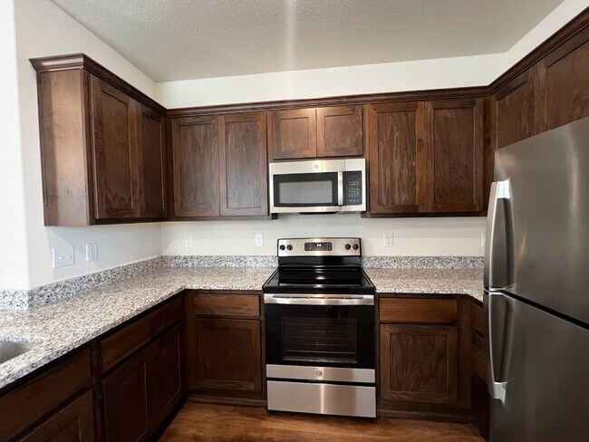 Building Photo - 13706 Enzo Gate