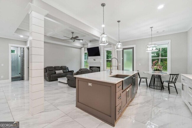 Building Photo - 1480 Chandler Rd