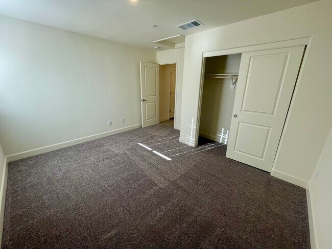 Building Photo - Brand New Lennar Home in Sparks!