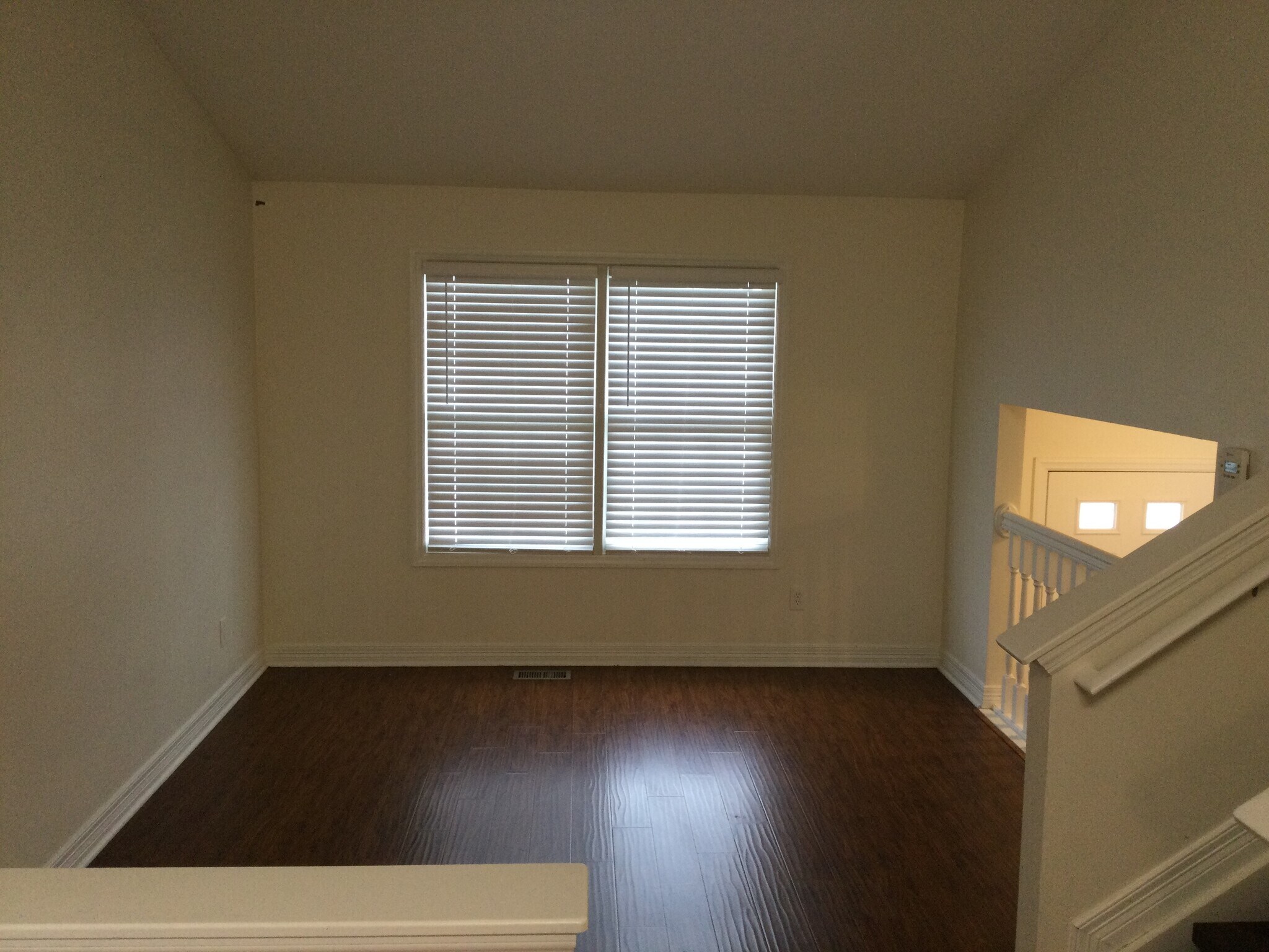 Building Photo - 2083 Shetland St