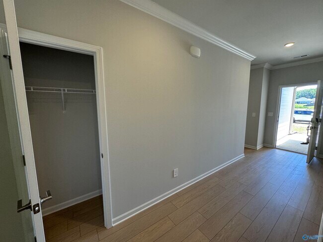 Building Photo - 15589 Ruthie Lynn Dr
