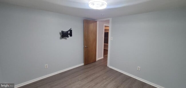 Building Photo - 453 Chesapeake Rd