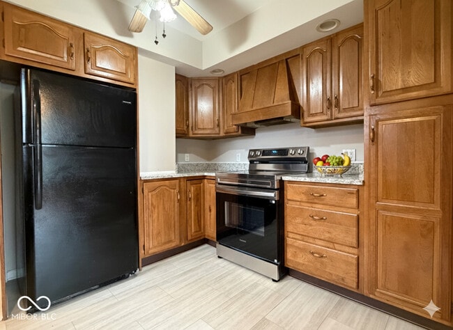 Building Photo - 5430 E 11th St