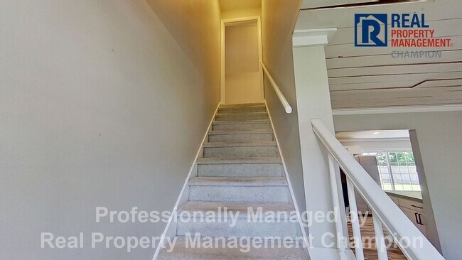 Building Photo - 4723 Waltmoor Rd