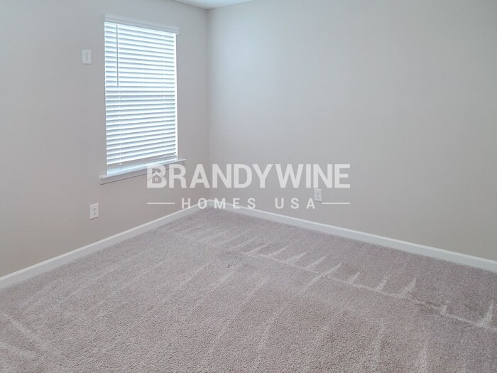 Building Photo - 628 Friesland Dr