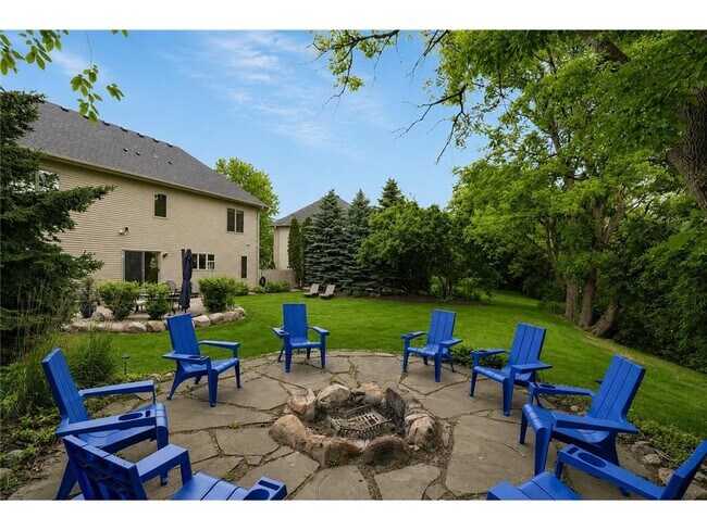 Building Photo - 645 Ramsey Cir