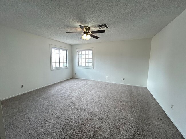 Building Photo - No HOA! 4 Bedroom 2.5 Bath with Pool!