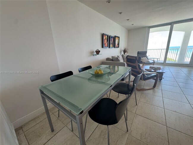 Building Photo - 5401 Collins Ave