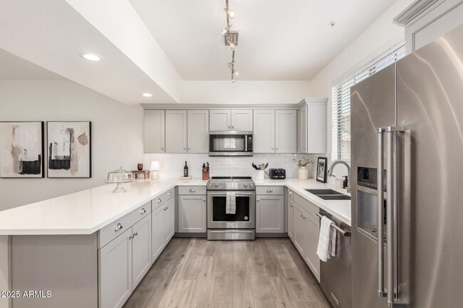Building Photo - 2315 N 52nd St