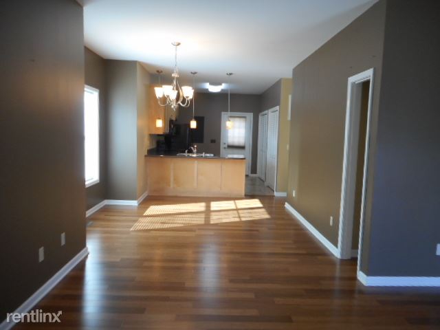 Building Photo - 215 Max Hampton St