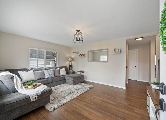 Building Photo - 112 E Page St