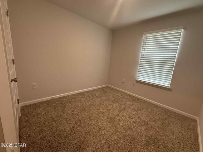 Building Photo - 6621 Slabinski Ln