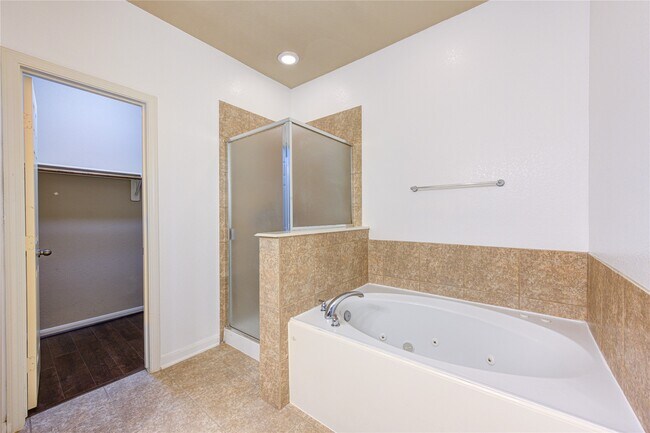 Building Photo - 1130 Glenwood Canyon Ln