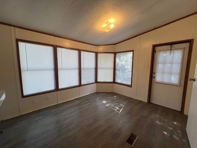 Building Photo - 55 Maple St