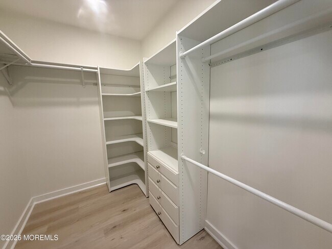 Building Photo - 15 Lindsey Cir