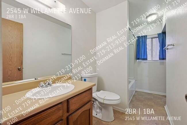 Building Photo - 2545 W Willamette Ave