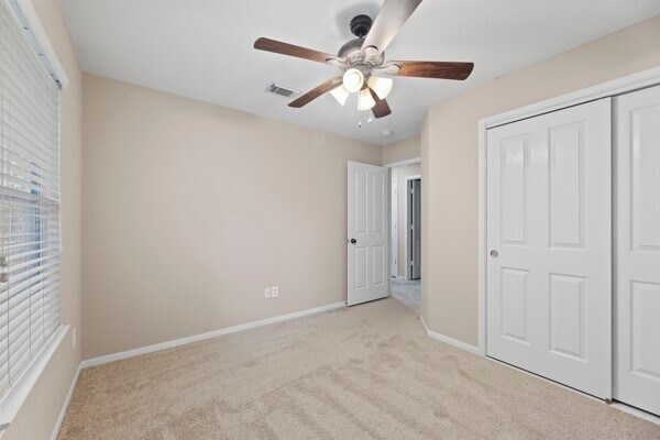Building Photo - 33 Stone Creek Pl