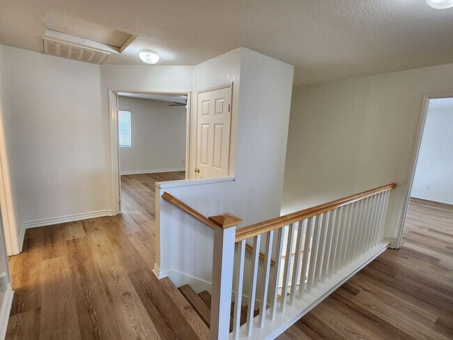 Building Photo - Beautiful Upgraded Home in RSM!