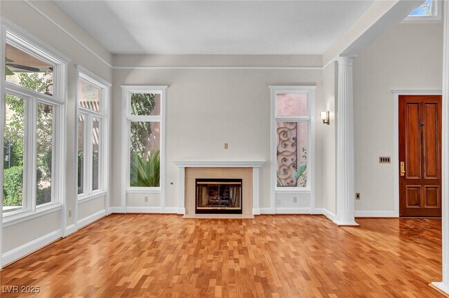 Building Photo - 9005 Opus Dr