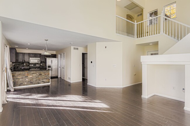 Building Photo - 10382 S Ravenswood Ln