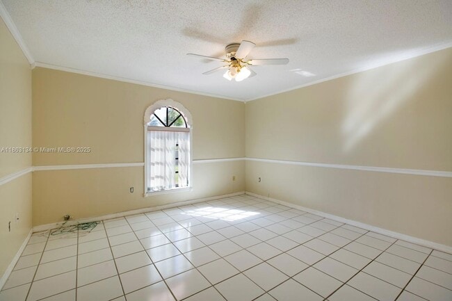 Building Photo - 161 SW 129th Ave