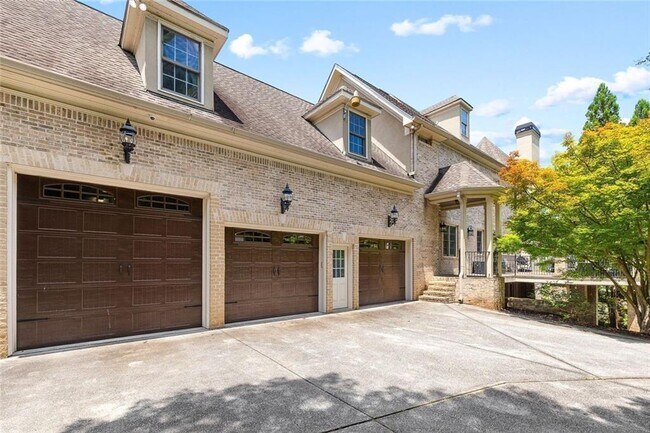 Building Photo - 11140 W Rd