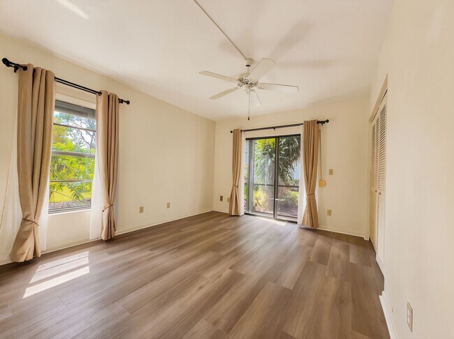 Building Photo - 2 bed 2 bath annual rental *** First floor condo *** Kings Lake Community