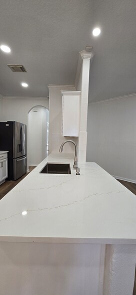 KITCHEN - 25315 Sierra Woods Ln