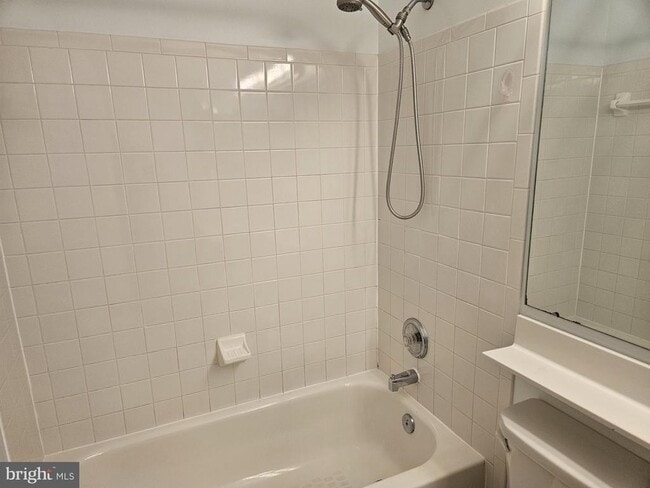 Building Photo - 6887 Chasewood Cir