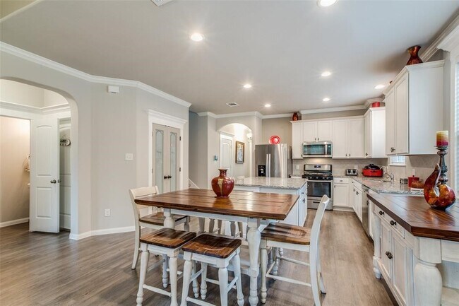 Building Photo - 4258 McGregor Blf Ln