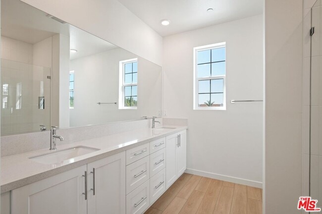 Building Photo - 4874 Arroyo Run