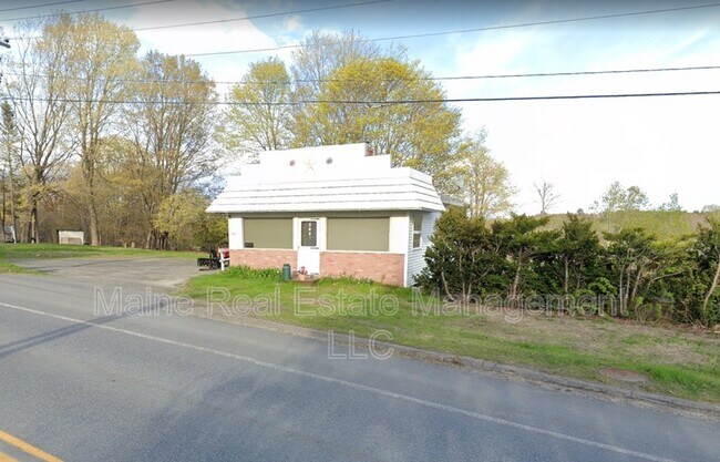 Building Photo - 1589 State St