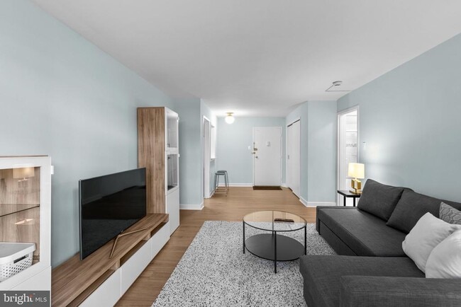 Building Photo - 2401 H St NW